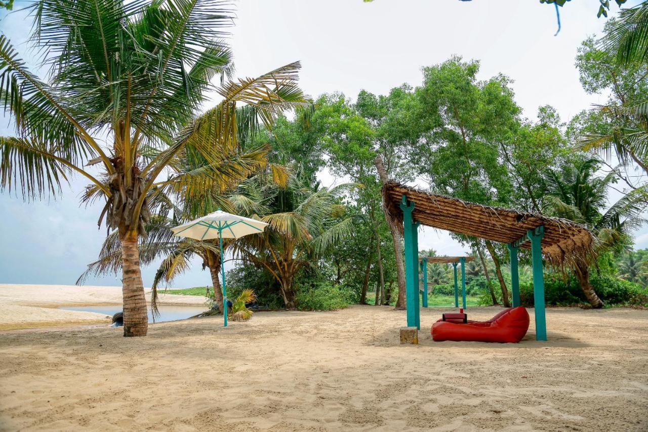 Marari Villas - Private Pool Villas 马拉利库兰 外观 照片